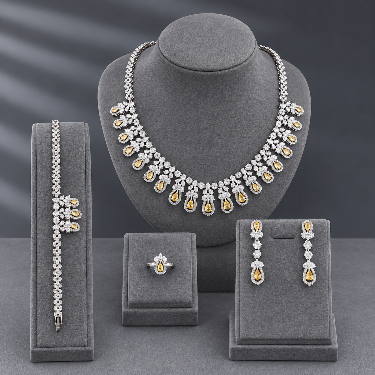 Royal Teardrop Set