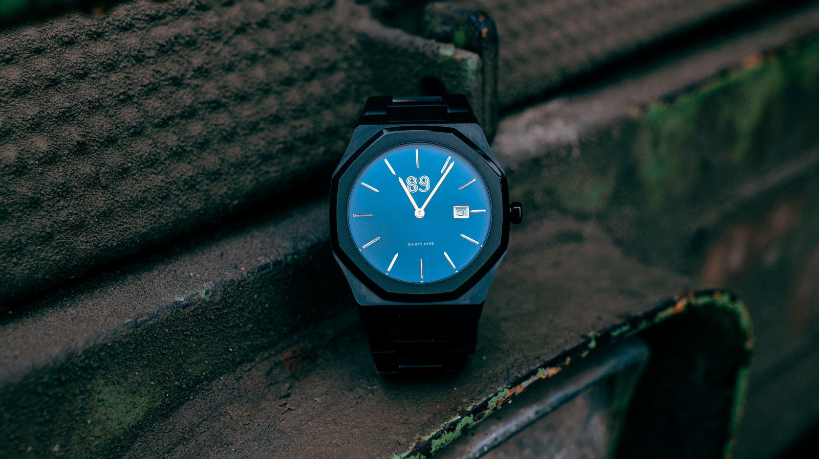 Ultra Thin Black and Blue Watch - A Stylish Companion for Every Occasion